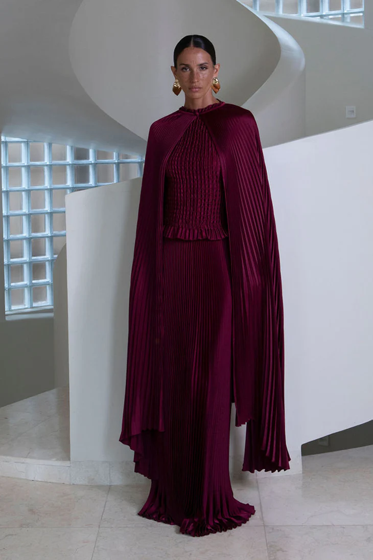 Extravagance Cape - Wine - Image 2