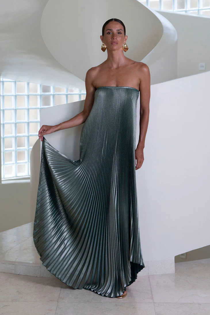 Faire Gown - Oil Shine