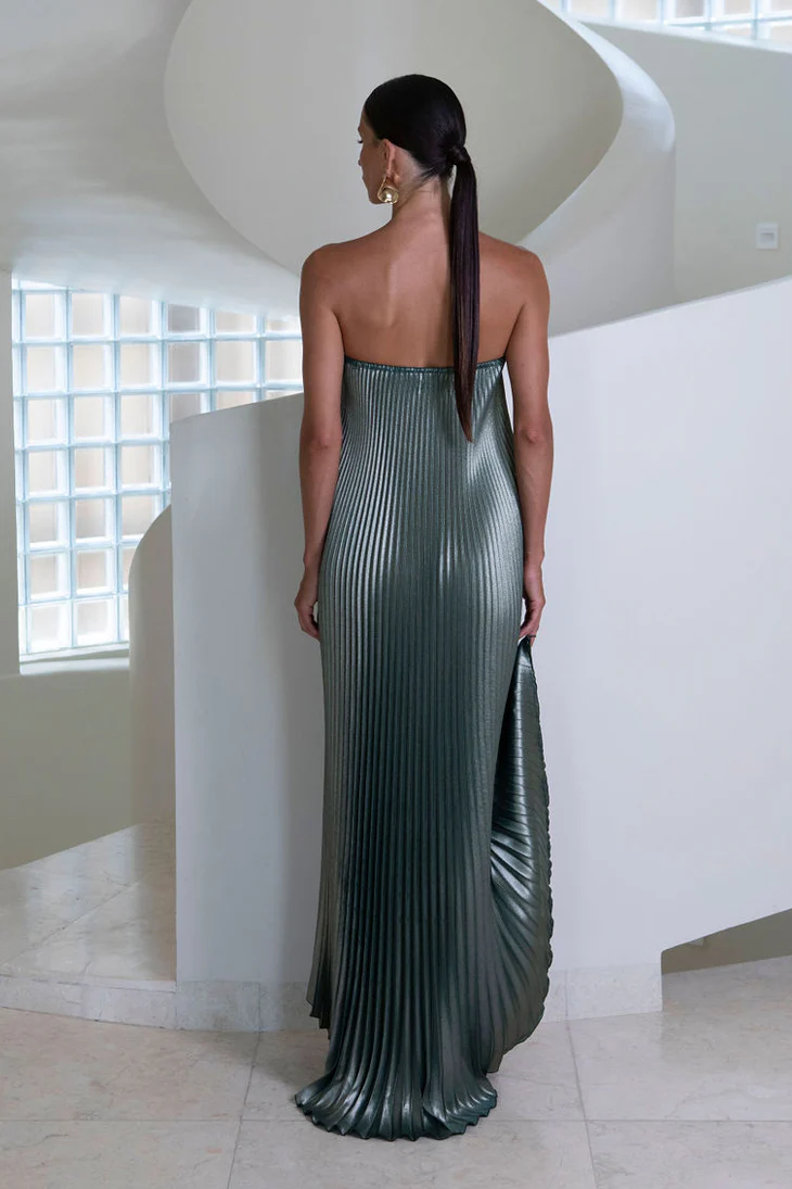 Faire Gown - Oil Shine - Image 2